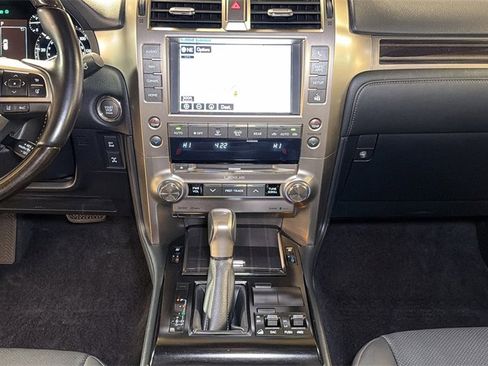 Certified 2021 Lexus GX 460 Premium w/ Premium Package image 18