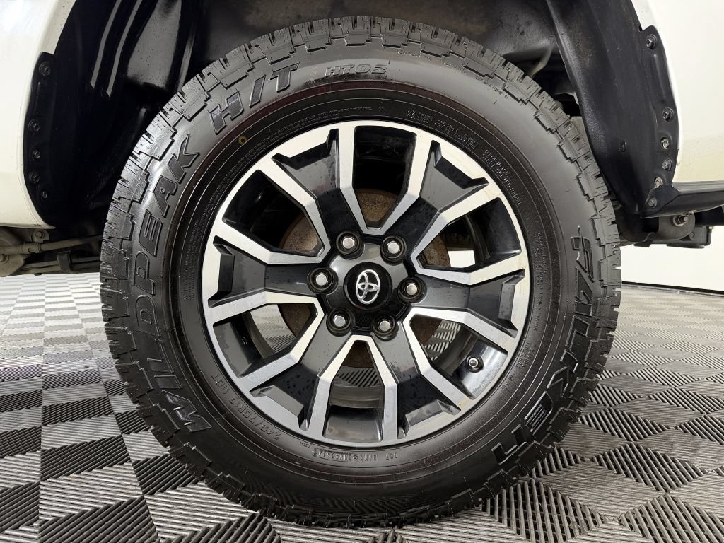 Used 2020 Toyota Tacoma SR RWD image 41