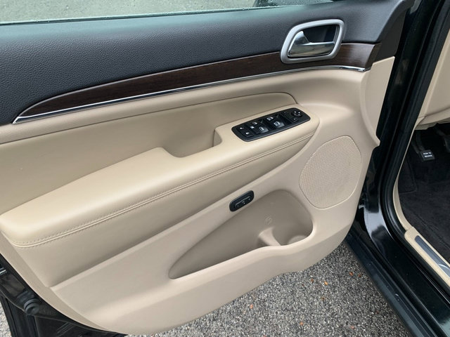 Used 2018 Jeep Grand Cherokee Limited w/ Luxury Group II AWD/4WD image 21