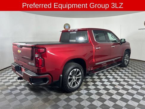 Used 2022 Chevrolet Silverado 1500 High Country w/ Technology Package AWD/4WD image 17