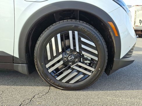 New 2026 Nissan Leaf SV+ image 4