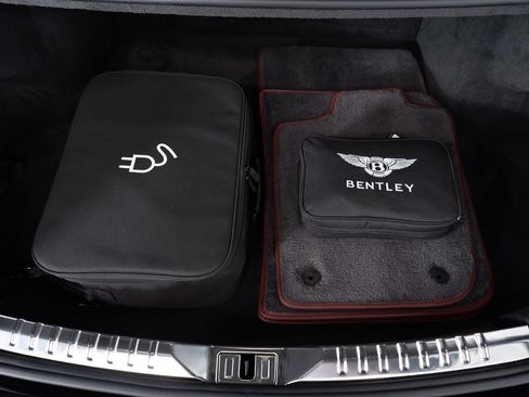 Certified 2025 Bentley Flying Spur Plug-In Hybrid image 48