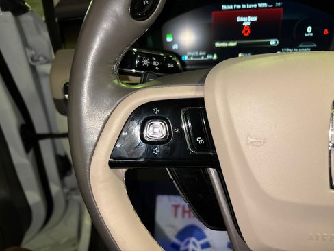 Certified 2022 Lincoln Corsair Reserve w/ Equipment Group 201A image 17