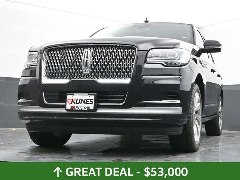 Used 2024 Lincoln Navigator Premiere image 46