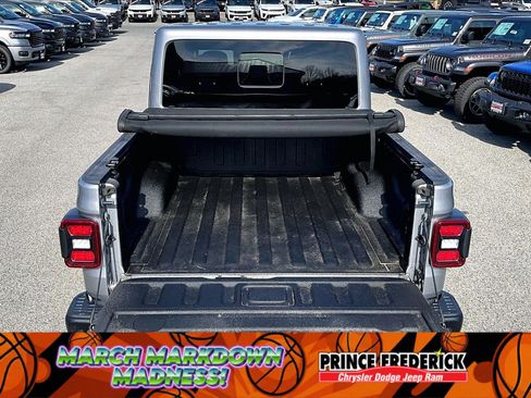 Used 2020 Jeep Gladiator Rubicon image 28