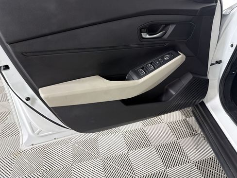 Used 2025 Honda Accord LX image 12