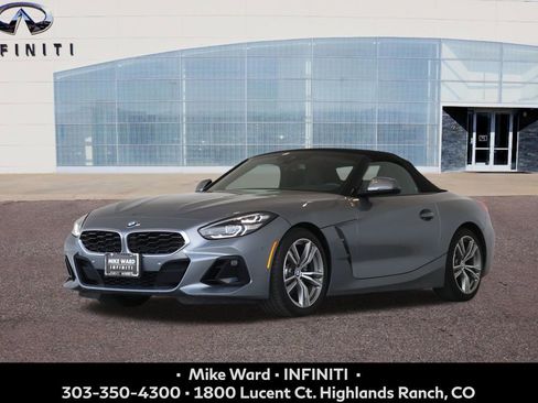 Used 2025 BMW Z4 sDrive30i image 1