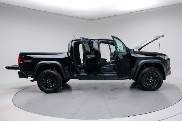 New 2026 Chevrolet Colorado Trail Boss AWD/4WD image 16