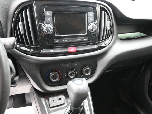 Used 2019 RAM ProMaster City Tradesman image 11