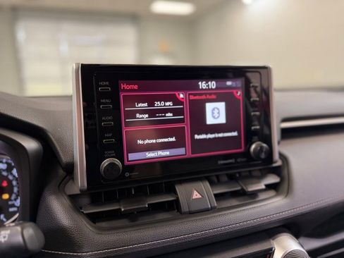 Used 2019 Toyota RAV4 XLE w/ Convenience Package image 12