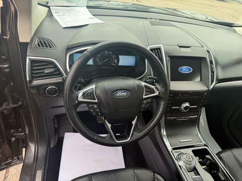 Used 2019 Ford Edge Titanium w/ Equipment Group 301A image 24