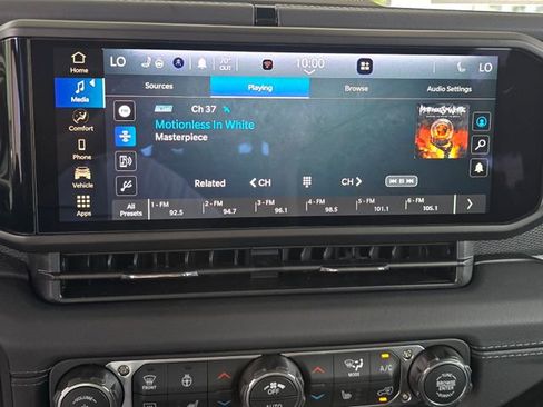 New 2026 Jeep Gladiator Rubicon AWD/4WD image 11