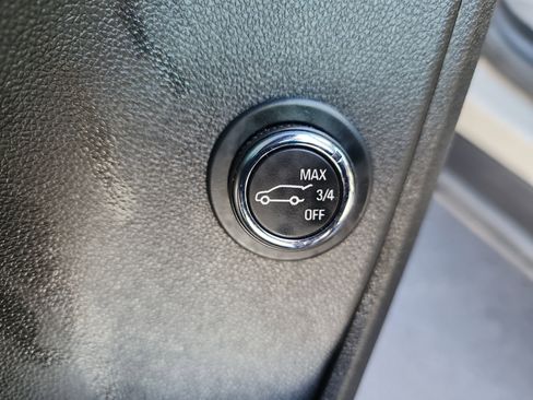 Used 2021 Chevrolet Blazer LT image 13