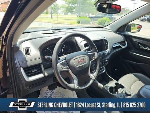 Used 2022 GMC Terrain SLT w/ Infotainment Package II AWD/4WD image 8
