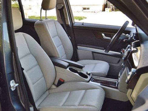 Used 2015 Mercedes-Benz GLK 350 4MATIC image 29