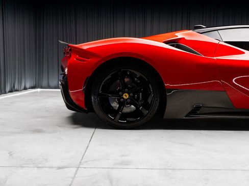 Used 2021 Ferrari SF90 Stradale image 42