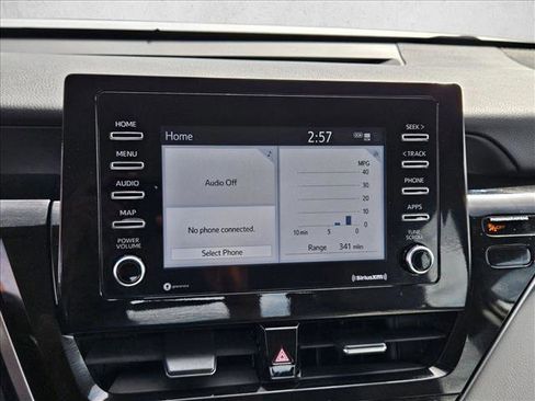 Used 2024 Toyota Camry SE FWD image 11