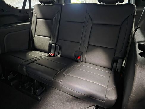 Used 2021 Chevrolet Suburban LT AWD/4WD image 11