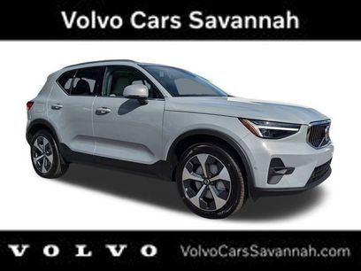 New 2025 Volvo XC40 B5 Plus w/ Protection Package Premier