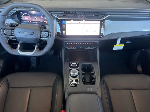 New 2026 Jeep Cherokee Limited image 13