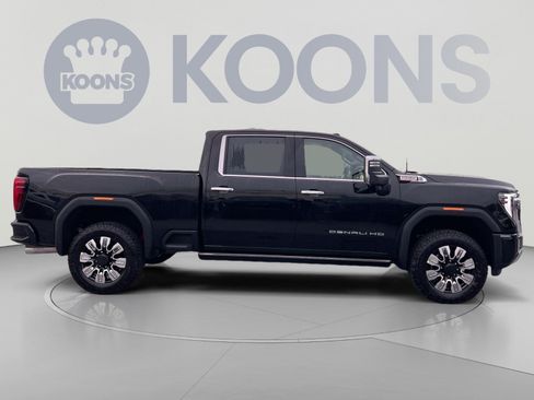 New 2026 GMC Sierra 3500 Denali w/ Denali Reserve Package AWD/4WD image 8