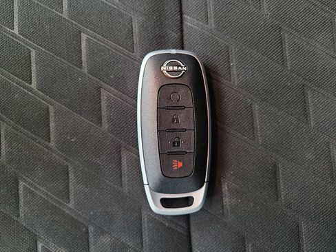 Used 2024 Nissan Kicks SV image 32