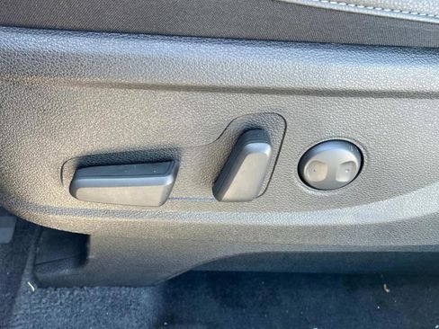 New 2025 Kia Telluride EX w/ EX Captain's Chair Package image 16