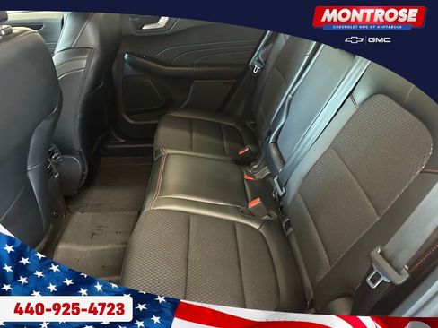 Used 2025 Ford Escape ST-Line w/ Cold Weather Package FWD image 22