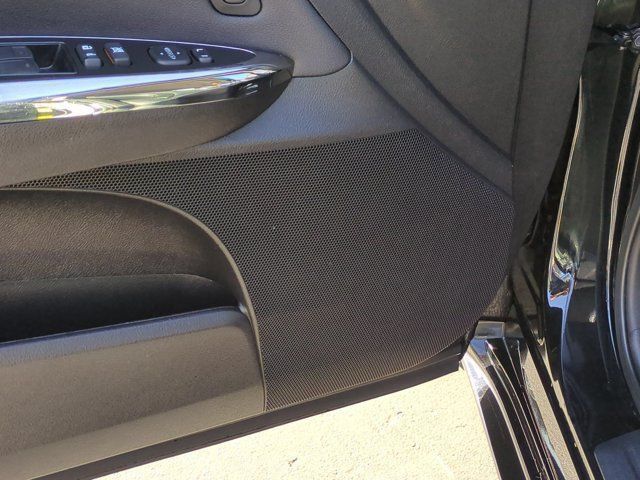 Used 2018 Toyota Avalon XLE Premium w/ All Weather Liner Package FWD image 16