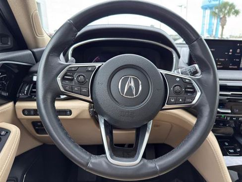 Used 2023 Acura MDX SH-AWD w/ Advance Package image 16