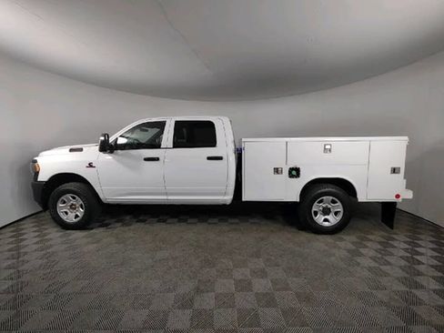 Used 2023 RAM 2500 Tradesman AWD/4WD image 4