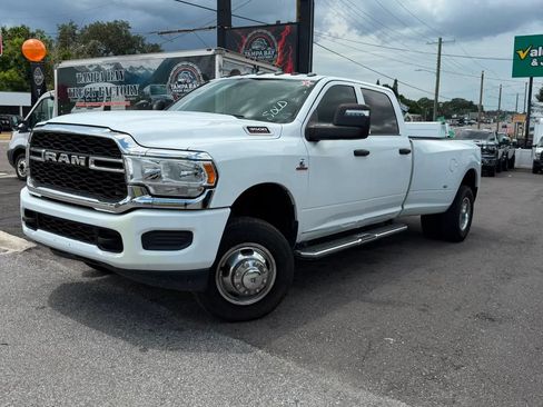 Used 2024 RAM 3500 Tradesman w/ Chrome Appearance Group AWD/4WD image 1
