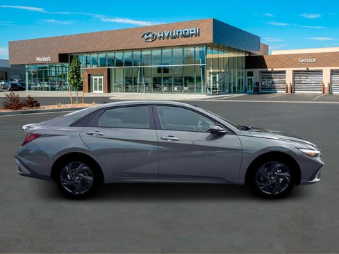 New 2026 Hyundai Elantra Sport FWD image 28