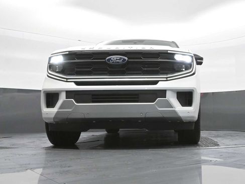 Used 2025 Ford Expedition Max Platinum image 37