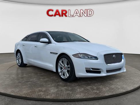 Used 2016 Jaguar XJ L Portfolio RWD image 8
