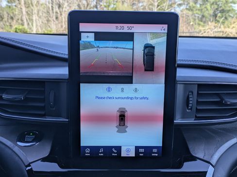 Used 2021 Ford Explorer Platinum w/ Equipment Group 601A image 14