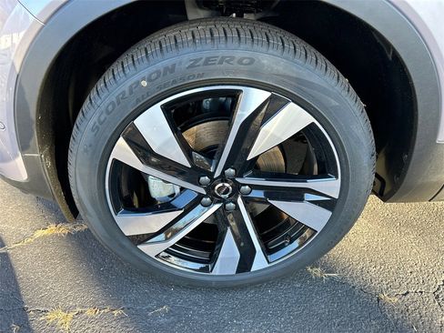 New 2026 Volvo XC40 B5 Ultra w/ Climate Package image 8