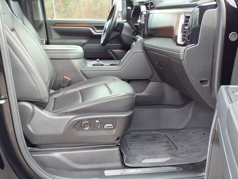 Used 2025 GMC Sierra 3500 Denali w/ Denali Reserve Package image 2