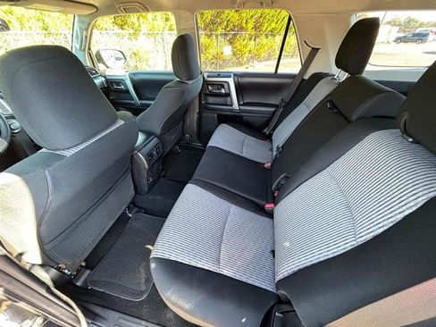 Used 2018 Toyota 4Runner SR5 image 33