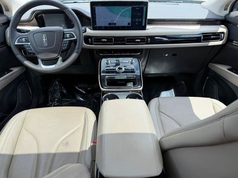 Certified 2023 Lincoln Nautilus Reserve AWD/4WD image 16