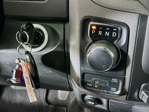 Used 2017 RAM 1500 Express w/ Express Value Package image 22