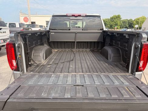 Used 2024 GMC Sierra 1500 AT4X w/ AT4X AEV Edition AWD/4WD image 11