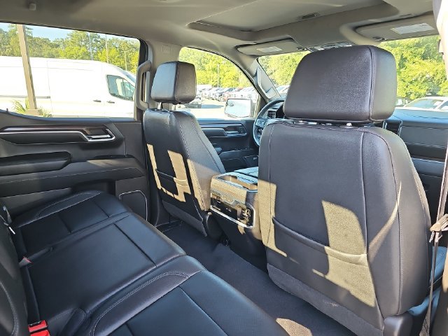 Used 2023 GMC Sierra 1500 SLT w/ SLT Premium Package AWD/4WD image 11