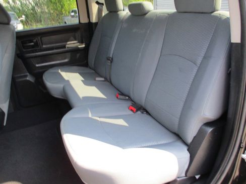 Used 2015 RAM 2500 Tradesman w/ Chrome Appearance Group image 34