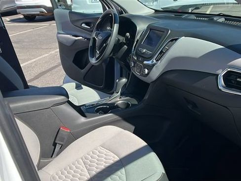 Used 2021 Chevrolet Equinox LS w/ LS Convenience Package FWD image 13