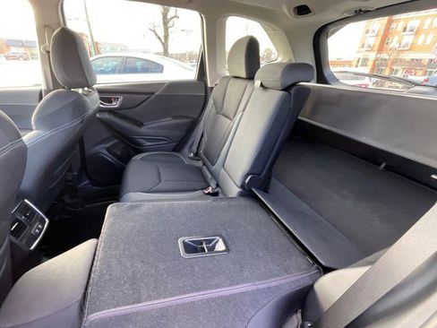 Used 2022 Subaru Forester Premium image 34
