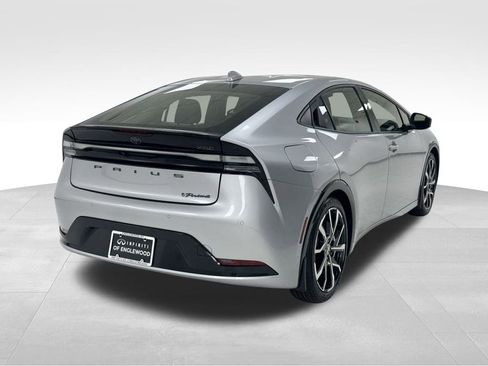 Used 2024 Toyota Prius Prime Premium image 7