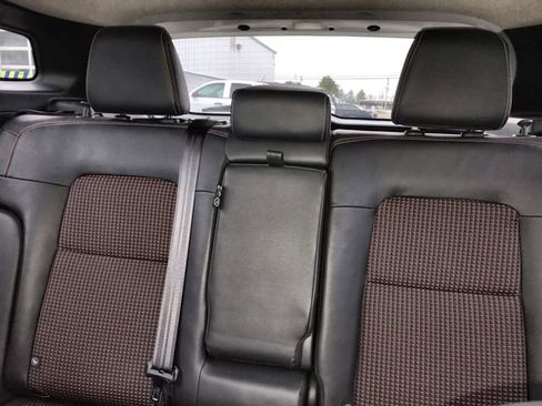 Certified 2025 Nissan Kicks SR FWD image 21