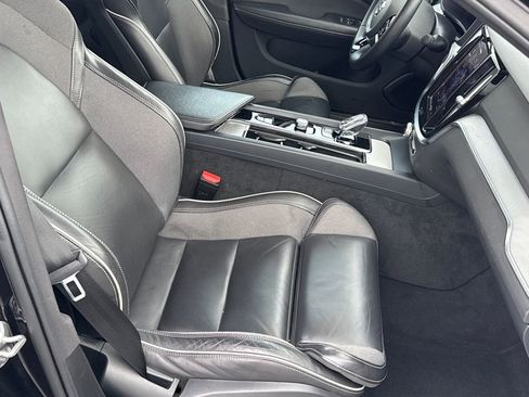 Used 2024 Volvo S60 B5 Plus image 8