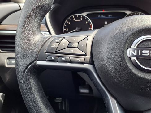 Used 2023 Nissan Altima 2.5 SV FWD image 15